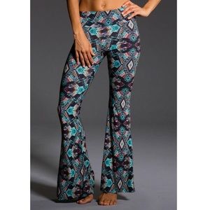 Onzie Bell Pants size s/m